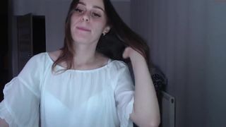 pretty_mollly nice lady massages vagina