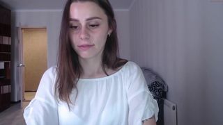 pretty_mollly sexy babe plays with pussy