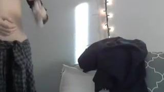 nyla_krush put two fingers into her anus