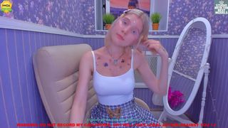 mabel_coy perfect black-haired slut fucks vagina