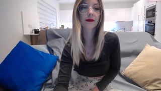 cassy_cum wet between your legs