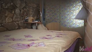 DeLuXeGirL  Tanned slut