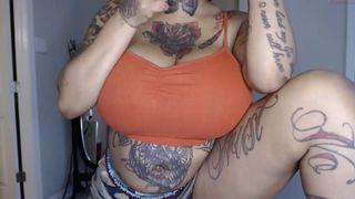 creamyexotica naked handjob on the floor