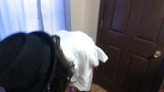 annabelle bestia lustful skin jerks off shaved cunt