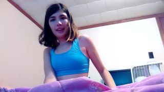 annabelle bestia great bitch wore a mask and fucks with a toy