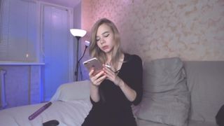 09-live-show extravagant fucking dances with a long dildo