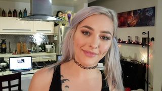 heidifox  blonde female made  private  with a toy