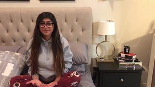 Mia Khalifa slim brunette has passionate sex