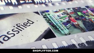 Kylie Kingston magnificent prankster shows herself naked on the street