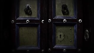 Riley Reid naughty woman sucks cock