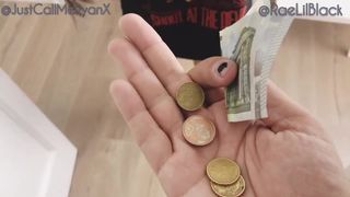 Rae Lil Black Raelilblack caresses the clitoris under the table