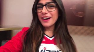 Mia Khalifa adorable mare twirls elastic booty