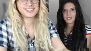 valery_rabbit_hot wonderful babe cums from a handjob