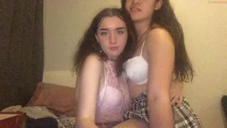 egirlsluts sexy chick masturbates shaved pussy