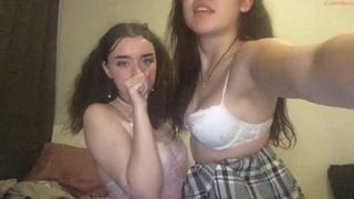 egirlsluts hot babe jerking off pussy