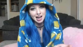 easygoing1 busty kitty sucking penis