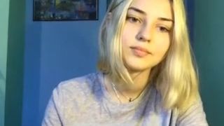 domidaves gorgeous ladies twirl tight ass