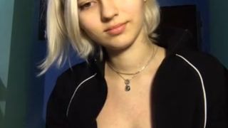 domidaves charming slut demonstrates her ardent body.