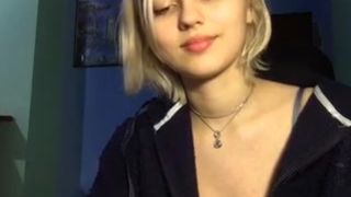 domidaves three fingers into the vagina