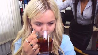 dianaholiday elite woman pulls a cap