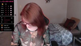 daddys_kitten_play cute wench pulls vagina with phallus