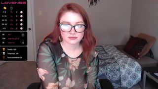 daddys_kitten_play cute wench pulls vagina with phallus