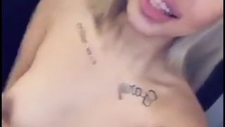 planesgirl busty bitch fucks her shaved pussy