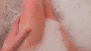 AutumnVonDoe  Sultry brunette