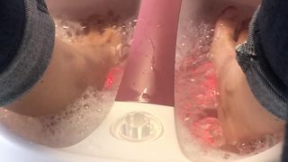 jasminejae naughty slut fucks pussy