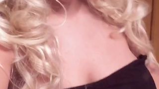 Blondie Fesser onlyfans  fat woman punishes clit