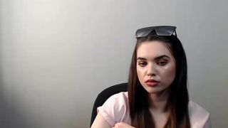 frankie_fall loves to put fingers in forbidden places