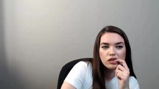 frankie_fall big ass bitch shows off charm