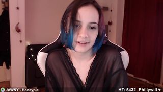 feluriann crazy beauty takes off her red dress