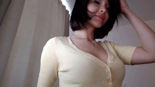 sasha_ursx gorgeous chick fucks pussy with phallus