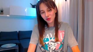 liby19 gorgeous blonde with a beautiful figure erotically dancing naked