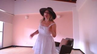 kendalltyler fucking bitch in stockings seduces with beautiful legs