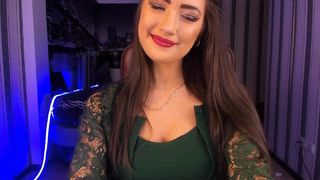 Ju-lia cute babe in stockings massages vagina with hand