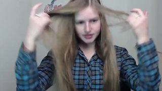 jessi_riks tiny in a mask caresses the vagina