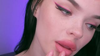 getting_high_ adult mom handjob pussy