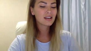 emillyd chick eagerly absorbs dildo