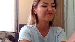 emillyd fucks in home video