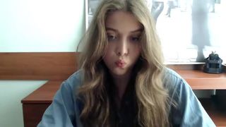 vynsi_emmy luxurious slut gently pulls sisyandry