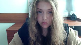 vynsi_emmy no panties mattresses wet holes