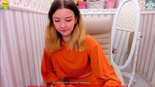 geneva_coy naughty slut posing in lingerie