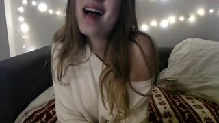 frenchnatasha busty hottie fucks handjob cunt