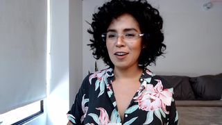 kloesmith luxury passion wags big booty