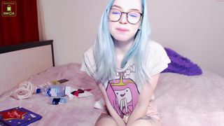 littlefleur cute bitch massaging pussy
