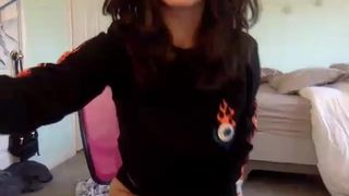 juliejoint busty chick finished