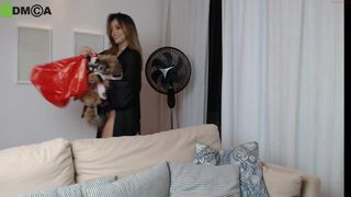 jhulysex homemade bitch performs a striptease