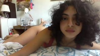 jadebabyxx gorgeous babe licks dildo